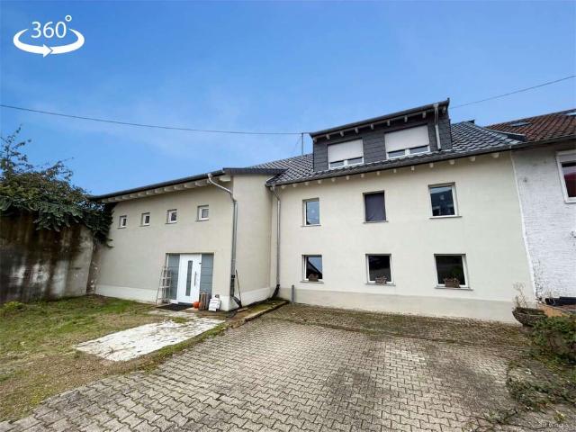 Haus zum Kaufen in Mettlach Orscholz 299.000,00 EUR 263 m²