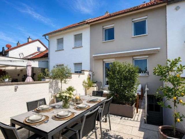 Haus zum Kaufen in Metzingen 418.000,00 EUR 92 m²