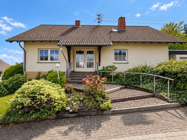 Haus zum Kaufen in Meudt 290.000,00 EUR 190.74 m²