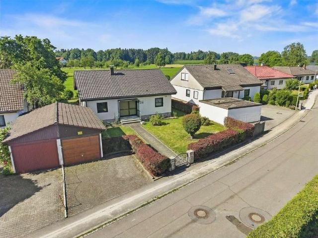 Haus zum Kaufen in Meckenbeuren 595.000,00 EUR 105 m²