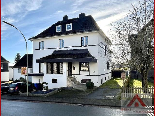 Haus zum Kaufen in Medebach Düdinghausen 320.000,00 EUR 356 m²