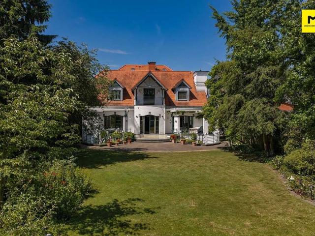 Haus zum Kaufen in Meerbusch Büderich 3.200.000,00 EUR 444.43 m²