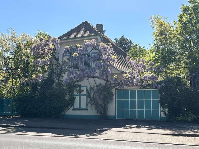 Haus zum Kaufen in Meerbusch 1.200.000,00 EUR 260 m²
