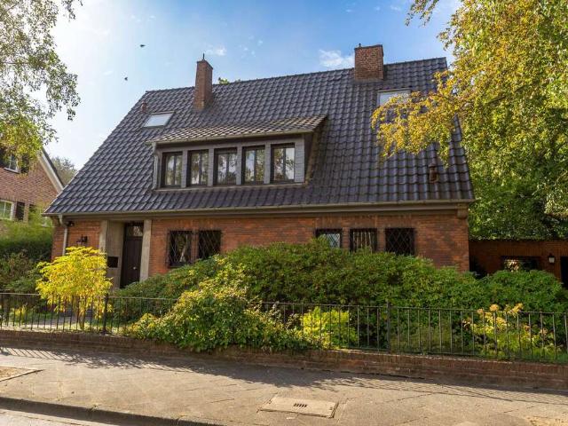 Haus zum Kaufen in Meerbusch 2.190.000,00 EUR 254 m²