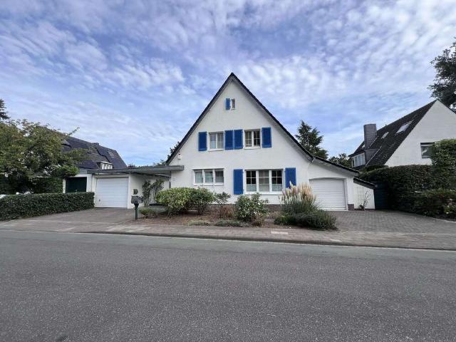 Haus zum Kaufen in Meerbusch 2.395.000,00 EUR 285 m²
