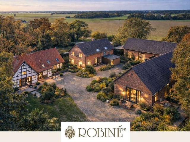 Haus zum Kaufen in Meerbusch 2.980.000,00 EUR 550 m²