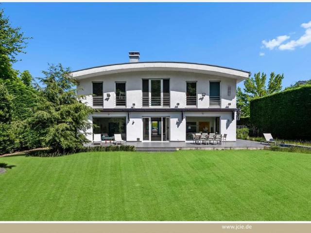 Haus zum Kaufen in Meerbusch 3.950.000,00 EUR 524 m²