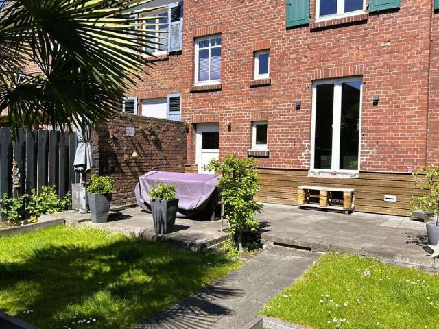 Haus zum Kaufen in Meerbusch 590.000,00 EUR 199 m²