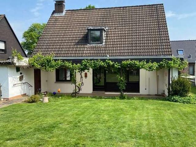 Haus zum Kaufen in Meerbusch 595.000,00 EUR 136 m²