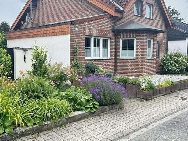 Haus zum Kaufen in Meerbusch 765.000,00 EUR 160 m²