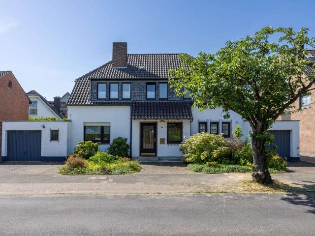 Haus zum Kaufen in Meerbusch 789.000,00 EUR 182.3 m²