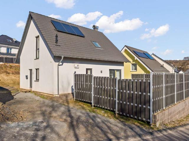 Haus zum Kaufen in Meinerzhagen 359.500,00 EUR 110.47 m²