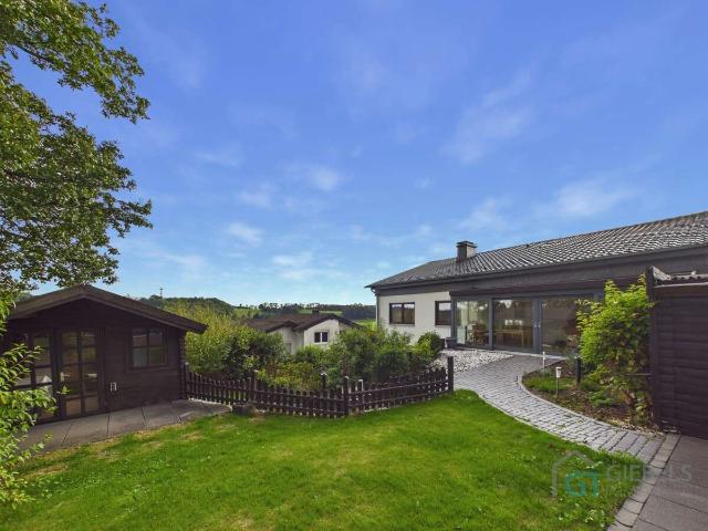 Haus zum Kaufen in Meinerzhagen 424.900,00 EUR 172.24 m²