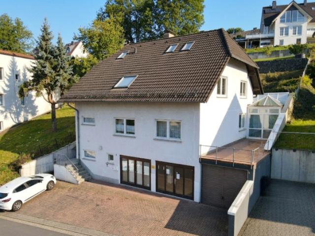 Haus zum Kaufen in Melsungen 385.000,00 EUR 314 m²