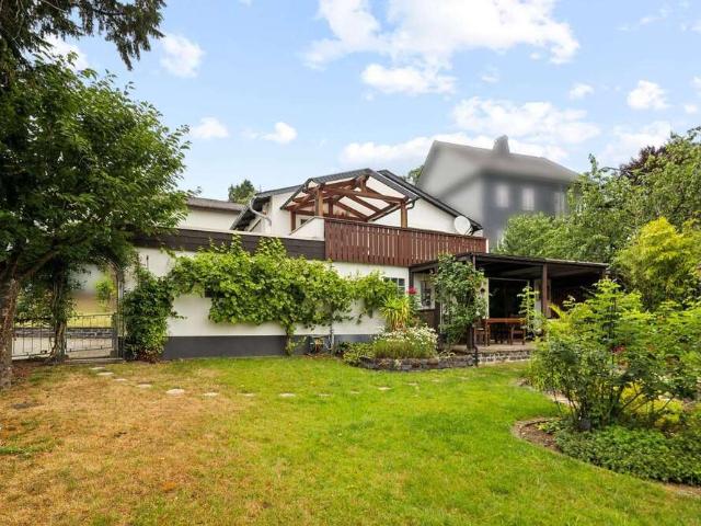 Haus zum Kaufen in Merenberg 398.000,00 EUR 275 m²