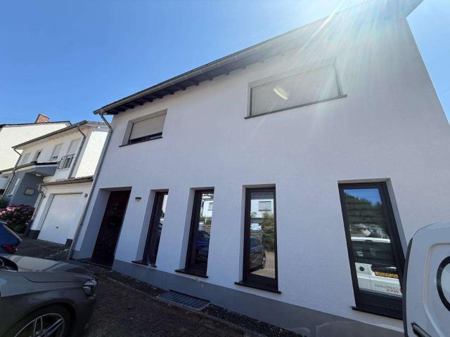 Haus zum Kaufen in Merzig 570.000,00 EUR 180 m²