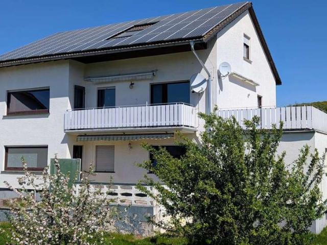 Haus zum Kaufen in Meschede 319.000,00 EUR 228 m²