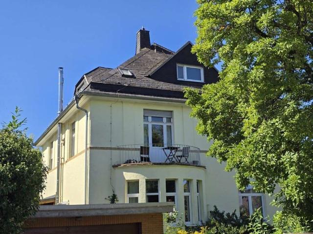 Haus zum Kaufen in Mühltal Traisa 1.200.000,00 EUR 300 m²