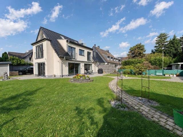 Haus zum Kaufen in Mülheim 959.000,00 EUR 185.81 m²