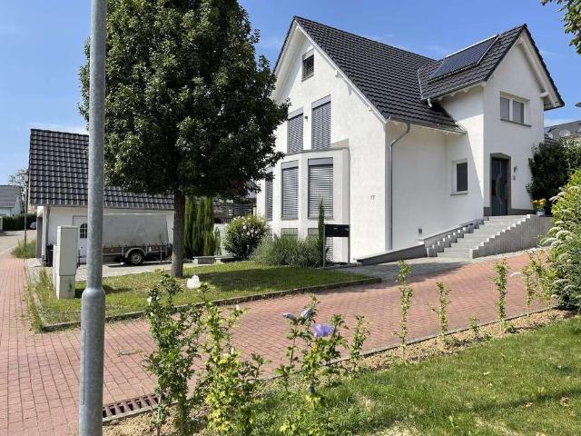 Haus zum Kaufen in Müllheim 985.000,00 EUR 268 m²