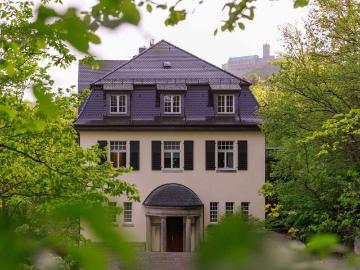 Haus zum Kaufen in München 15.000.000,00 EUR 600 m²