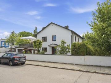 Haus zum Kaufen in München 1.790.000,00 EUR 243.8 m²