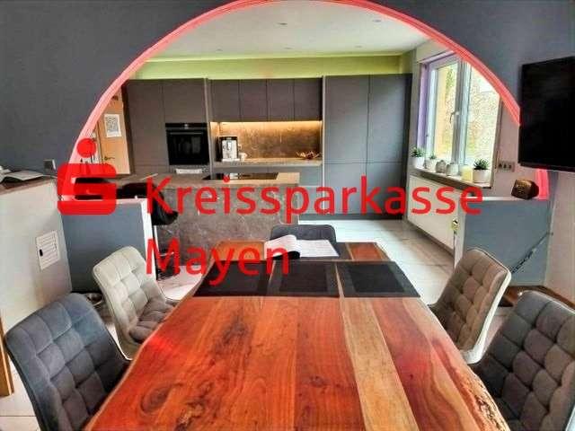Haus zum Kaufen in Münstermaifeld 399.000,00 EUR 160 m²