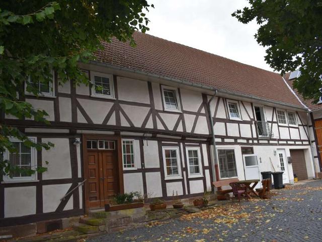 Haus zum Kaufen in Nörten Hardenberg 329.000,00 EUR 300 m²