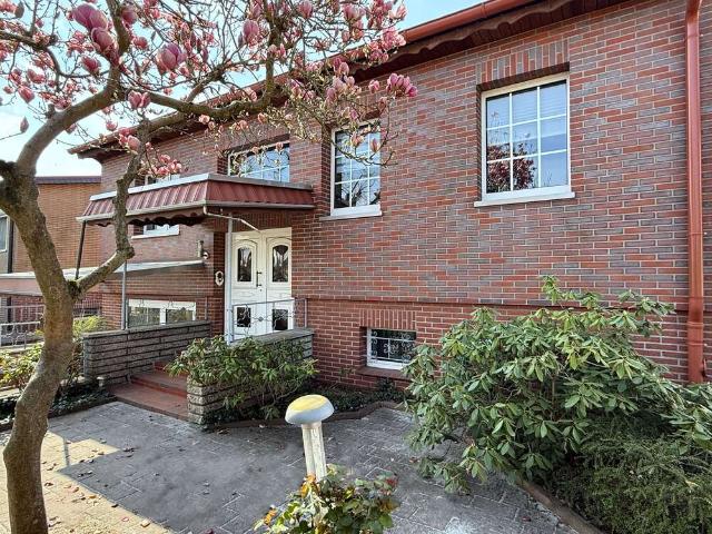 Haus zum Kaufen in Nauen 595.000,00 EUR 198 m²