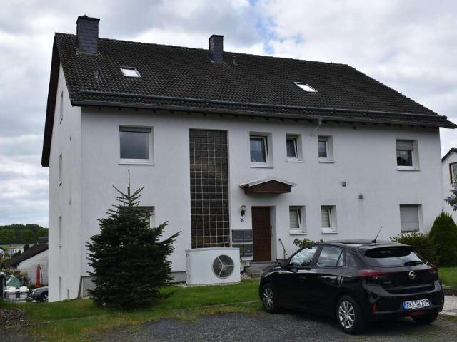Haus zum Kaufen in Nauroth 488.000,00 EUR 446 m²