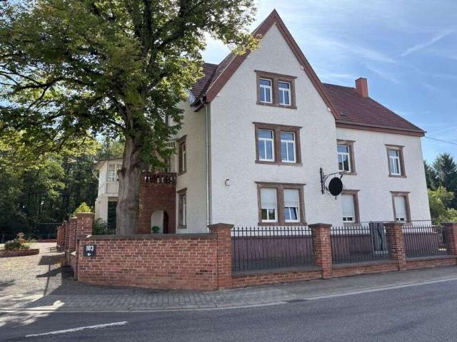 Haus zum Kaufen in Nalbach 1.100.000,00 EUR 135 m²