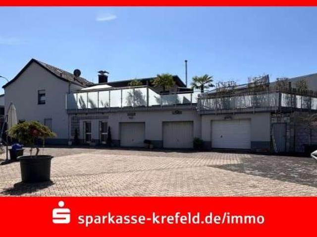 Haus zum Kaufen in Nettetal 489.000,00 EUR 247.18 m²