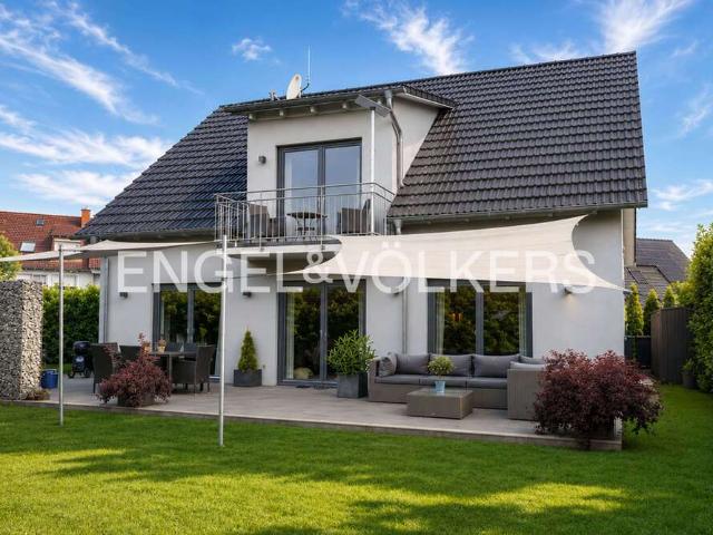 Haus zum Kaufen in Neu Isenburg 1.195.000,00 EUR 202.46 m²