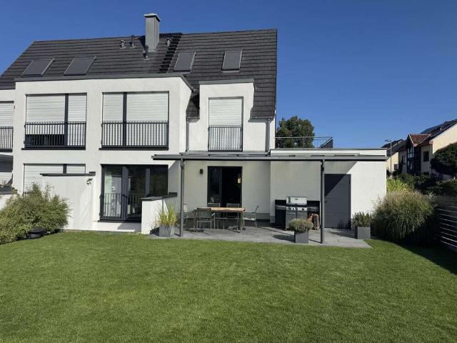 Haus zum Kaufen in Neu Isenburg 1.230.000,00 EUR 190 m²