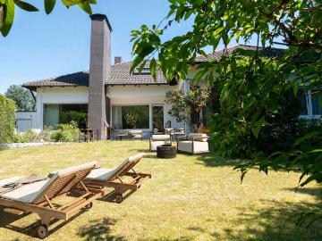 Haus zum Kaufen in Neu Isenburg 1.300.000,00 EUR 254.87 m²