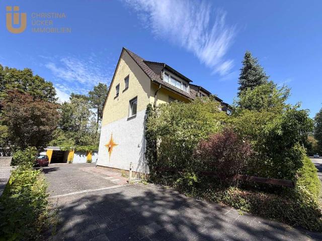 Haus zum Kaufen in Neu Isenburg 1.350.000,00 EUR 399 m²