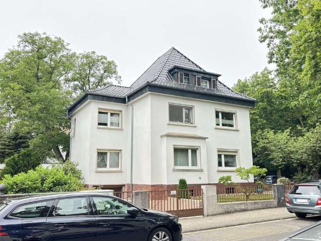 Haus zum Kaufen in Neu Isenburg 790.000,00 EUR 220.47 m²