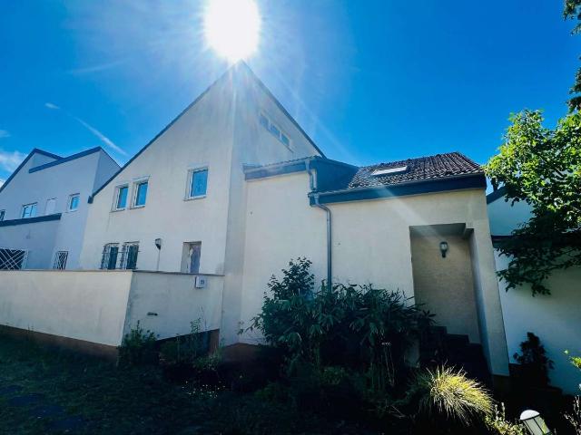 Haus zum Kaufen in Neu Isenburg 989.900,00 EUR 271 m²