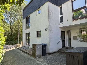 Haus zum Kaufen in Neu Isenburg 990.000,00 EUR 253.25 m²