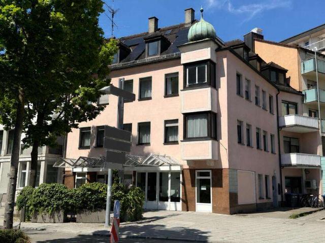 Haus zum Kaufen in Neu Ulm 2.100.000,00 EUR 364 m²