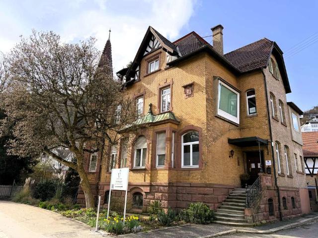 Haus zum Kaufen in Neuenbürg 1.550.000,00 EUR 748 m²