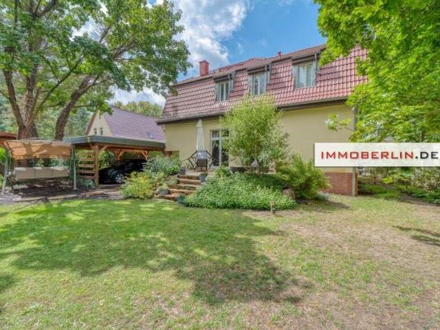 Haus zum Kaufen in Neuenhagen 1.299.999,00 EUR 280 m²