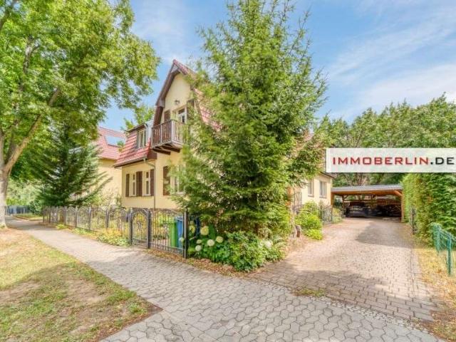 Haus zum Kaufen in Neuenhagen 1.299.999,00 EUR 280 m²