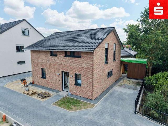 Haus zum Kaufen in Neuenhaus 399.000,00 EUR 115.47 m²