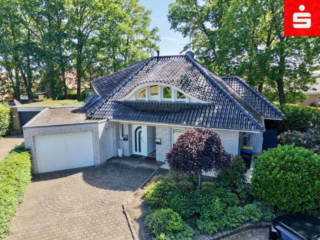 Haus zum Kaufen in Neuenhaus 465.000,00 EUR 260.1 m²