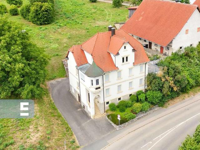 Haus zum Kaufen in Neuenstadt am Kocher 499.000,00 EUR 232 m²