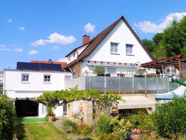 Haus zum Kaufen in Neuffen 529.000,00 EUR 260 m²