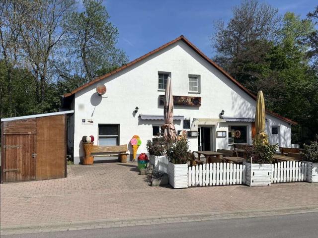 Haus zum Kaufen in Neukieritzsch 340.000,00 EUR 80.41 m²