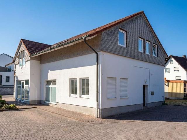 Haus zum Kaufen in Neuhof Giesel 269.000,00 EUR 306 m²