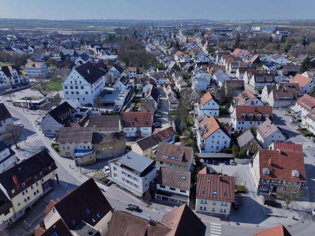 Haus zum Kaufen in Neuhausen 2.150.000,00 EUR 422 m²